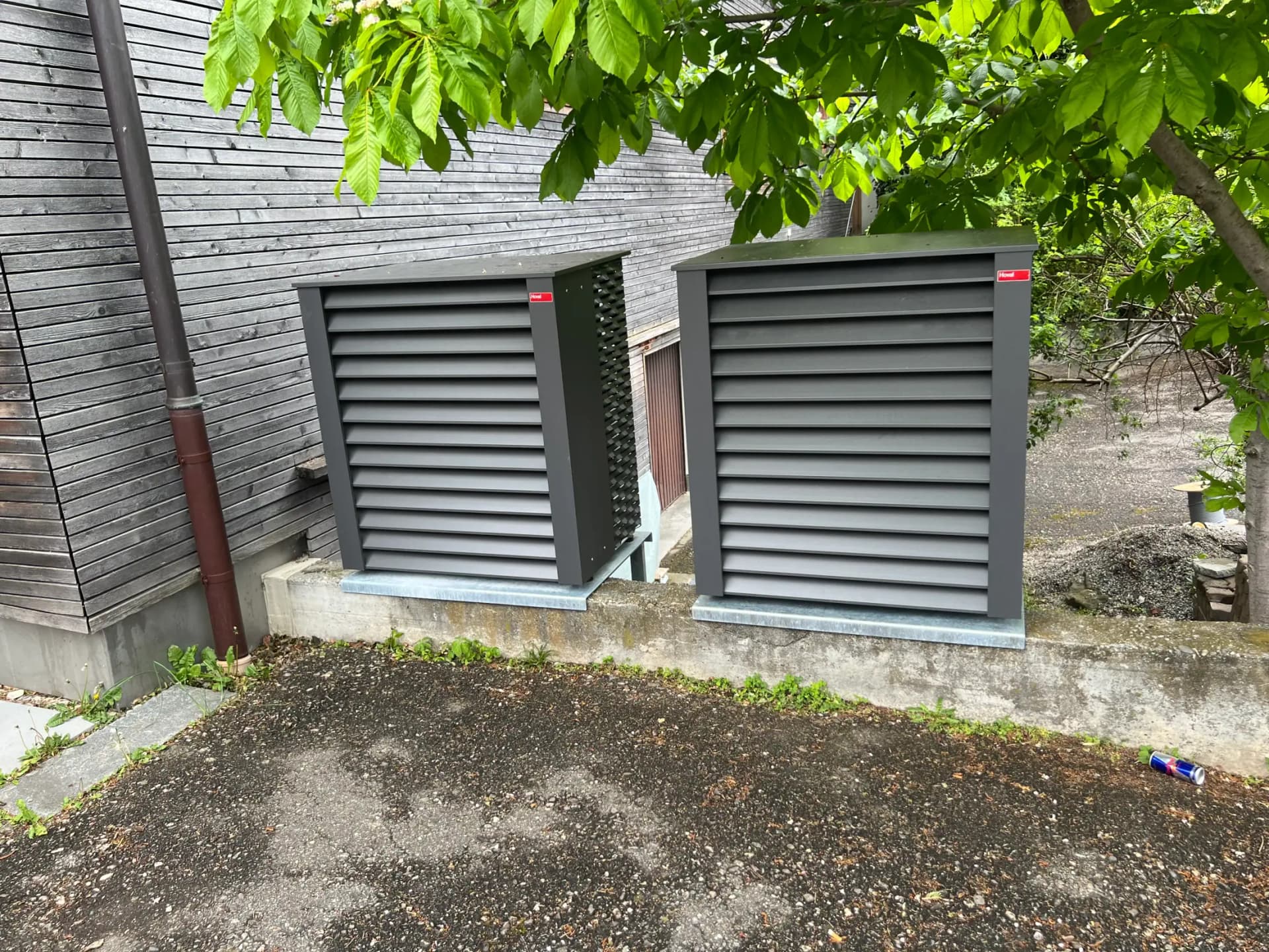 Hoval-Aussengeräte rund um den Walensee – Cover