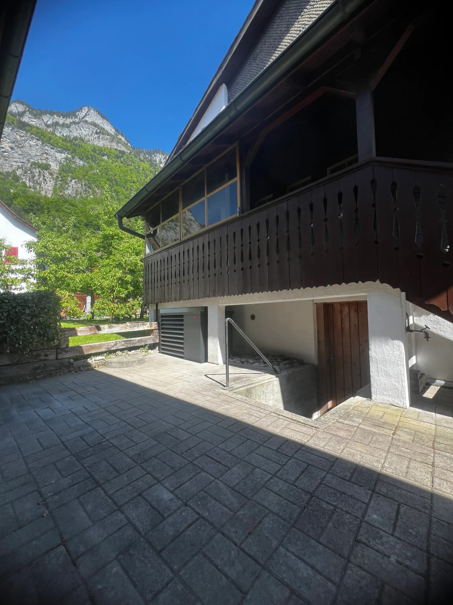Heimatschutz-Altbau – Wärmepumpen-Sanierung – Cover